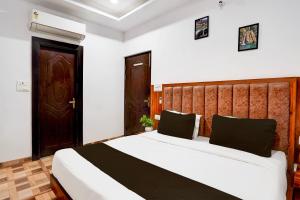 Tapovan的住宿－Hotel O Badrinath Road Tapovan，相簿中的一張相片