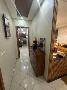 Μια τηλεόραση ή/και κέντρο ψυχαγωγίας στο Luxury appartement in agadir bay