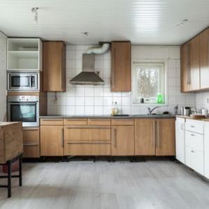 Kuchyň nebo kuchyňský kout v ubytování Premium Workers Home 10 bedrooms Near Volvo