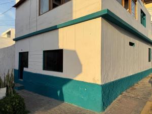 Budova, kde se kapslový hotel nachází