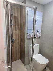 Ένα μπάνιο στο Apartments del sol