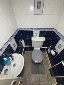 Ένα μπάνιο στο Cosy room 3 s