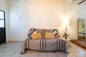Ein Sitzbereich in der Unterkunft Best Location in Sayulita + Walk to Everything