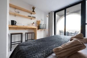 Cama o camas de una habitación en Seaview Escape Summer Nights Guesthouse