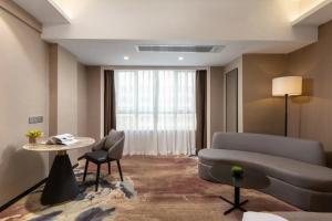 Istumisnurk majutusasutuses Foshan Zhongying Holiday Hotel