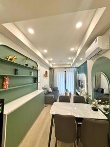 Afbeelding uit fotogalerij van Homestay 2 ngủ in Ha Long