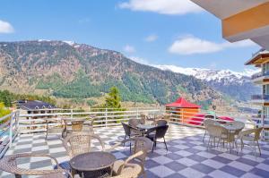Foto sihtkohas Manāli asuva majutusasutuse !!! Hotel The Nirvana Hills By Hotel Manu !!! A Luxury Stay With Mountain View!!!Couple Friendly!!! Balcony Rooms!!!Open Terrace With 360 View!!! galeriist