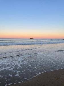 Ảnh trong thư viện ảnh của Beachfront Bliss with Ocean Views ở Mudjimba