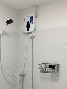 Un baño de GO INN Siriraj Wang Lang