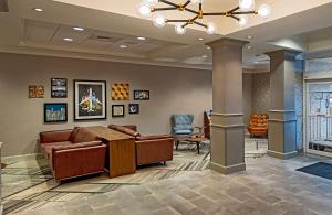 Posezení v ubytování Radisson Hotel Fairview Heights - St Louis