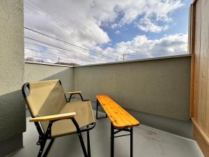 Un balcón o terraza en New to villa 8 fotos más