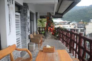 Pemandangan gunung umum atau pemandangan gunung yang diambil dari homestay