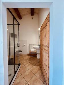 Bilik mandi di Casa Bozzo, appartement 'Fienile'