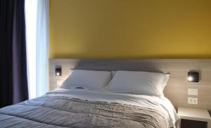 Imagem da galeria de Double room with special accesses in a BB in Porto Viro em Porto Viro
