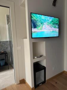 TV a/nebo společenská místnost v ubytování Muradelle B&B