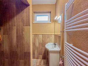 Łazienka w obiekcie Aranyeső Apartmanházak No.1