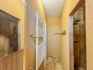Łazienka w obiekcie Aranyeső Apartmanházak No.1