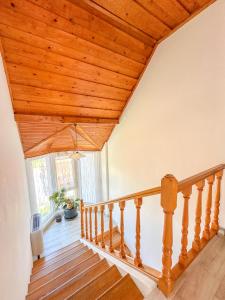 Zdjęcie z galerii obiektu Aranyeső Apartmanházak No.1 w mieście Balatonalmádi