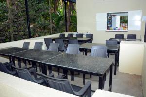 Shree Swami Samarth Resort餐厅或其他用餐的地方