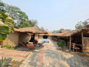 Gallery image of Hotel The Elephant View in Sauraha