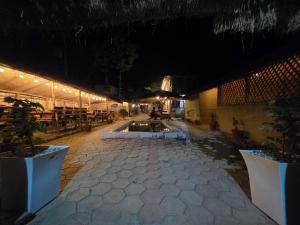 Gallery image of Hotel The Elephant View in Sauraha +9 photos