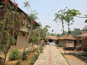 Gallery image of Hotel The Elephant View in Sauraha