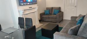 Χώρος καθιστικού στο Spacious home for groups of friends, family and work colleagues, external CCTV installed for guests peace of mind