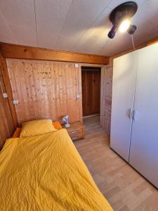 Postel nebo postele na pokoji v ubytování Chaja - Apartment for workers