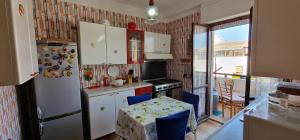 Kuchyň nebo kuchyňský kout v ubytování La Palma Rooms