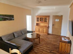 Kuchyň nebo kuchyňský kout v ubytování Hotel Bischoff Winnweiler