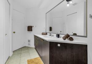 Φωτογραφία από το άλμπουμ του AMAZING 4-BDR in HOMA -EMPLACEMENT PARFAIT στο Μόντρεαλ