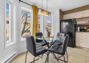 Η κουζίνα ή μικρή κουζίνα στο AMAZING 4-BDR in HOMA -EMPLACEMENT PARFAIT +14 φωτογραφίες