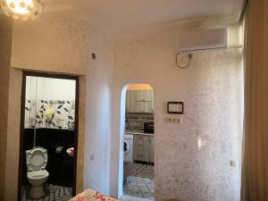 Kuchyň nebo kuchyňský kout v ubytování Guest House Kakha + 37 fotografií