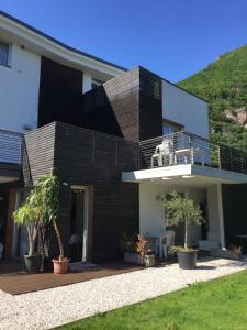 Nespecifikovaný výhled na hory nebo výhled na hory při pohledu z bed and breakfast + 15 fotografií