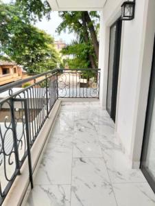Ban công/sân hiên tại Edificio Emperador