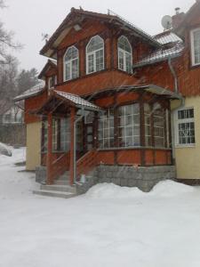 Gosciniec Poezja v zime