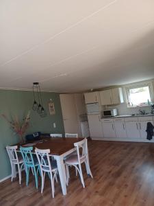 Cucina o angolo cottura di Bungalow net buiten Zuidwolde