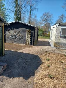 Foto dalla galleria di Bungalow net buiten Zuidwolde a Zuidwolde