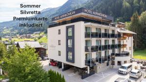 Widok na góry z tego hotelu