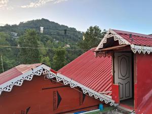 Γενική θέα στο βουνό ή θέα στο βουνό από  αυτό το δωμάτιο σε οικογενειακή κατοικία