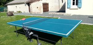 Stolný tenis v ubytovaní La Chaudiette 1888 alebo v jeho okolí