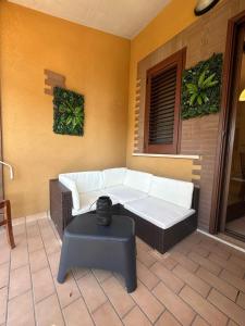 A seating area at Casa Vacanza Oliveto