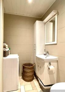 Ένα μπάνιο στο RådyrTeigen in the Oslo fjord, Brønnøya +34 φωτογραφίες