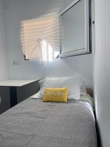 Postel nebo postele na pokoji v ubytování Gypsy Budget Room Shared Flat