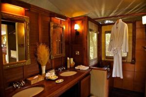 Un baño de Mara Explorer Tented Camp