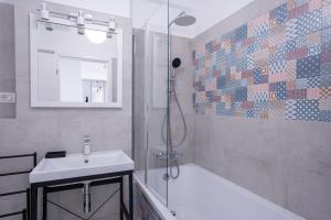 Koupelna v ubytování Yellow Apartment - Timisoara - Giroc - autorizat Ministerul Turismului + 17 fotografií