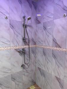 Ένα μπάνιο στο Vicrick Grand Residences