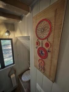 Tipi à Roussillon的一间浴室
