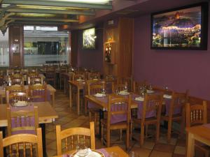 Restaurace v ubytování Hostal Linar
