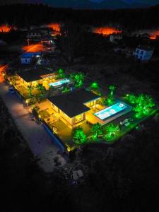 Swimmingpoolen hos eller tæt på EGE Villaları